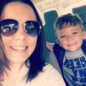 Meet your Posher, Kendra